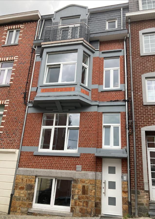 Les Duplex De La Place Des Ecoles Spa Exterior foto
