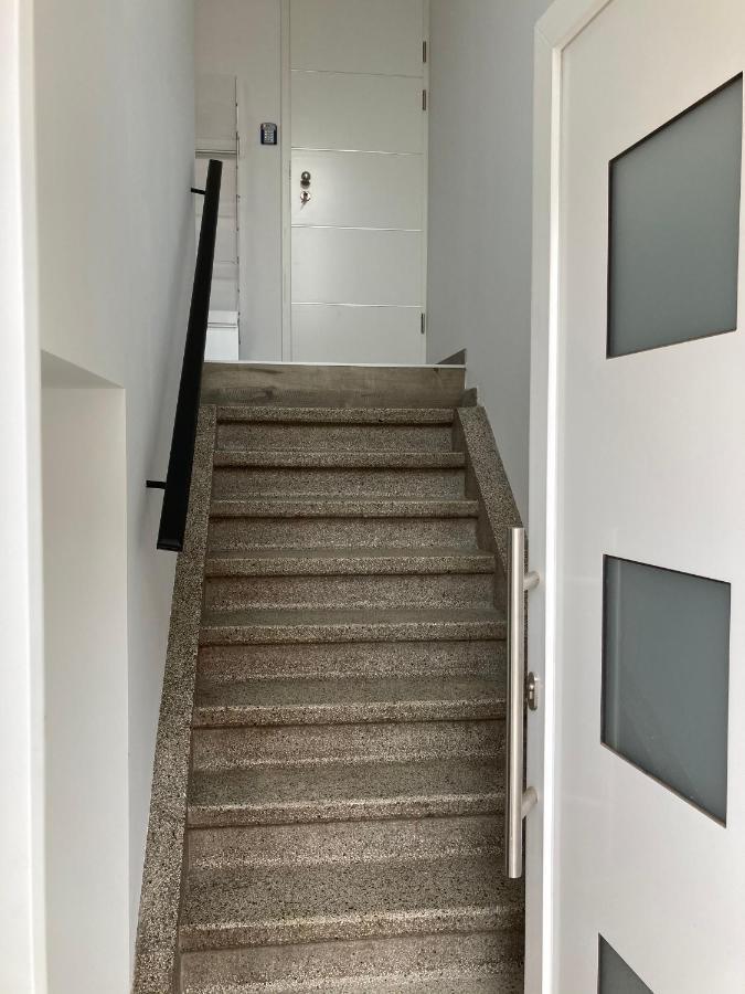 Les Duplex De La Place Des Ecoles Spa Exterior foto